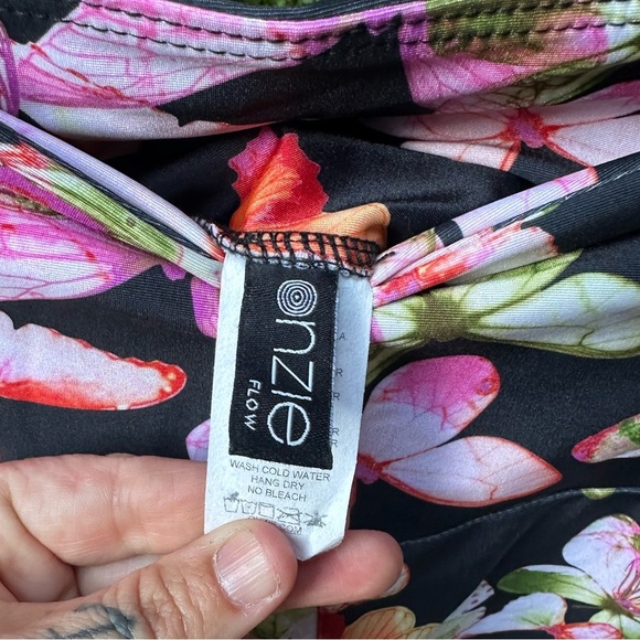 ONZIE ‘flow’ NWOT Yoga High Rise Leggings - Picture 3 of 6